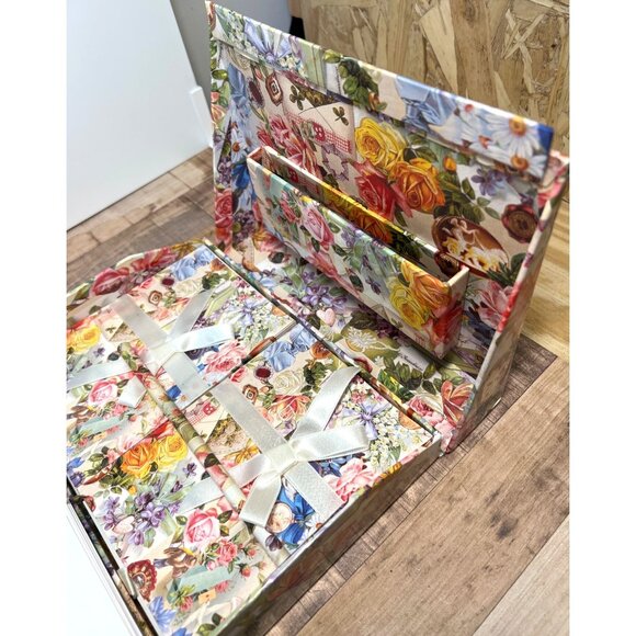 Floral Stationery Gift Box With 30 Blank Floral Cards & Matching Envelopes - Picture 5 of 5